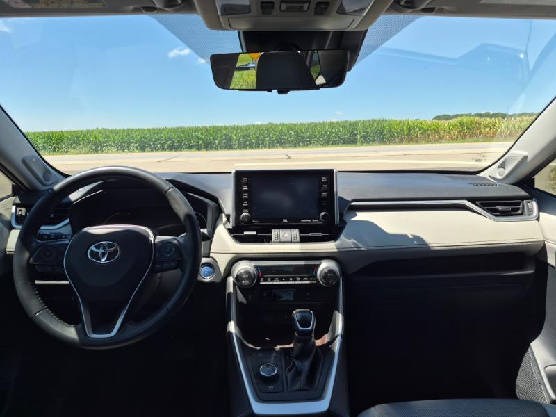 Toyota RAV4 Hybrid Limited 2020