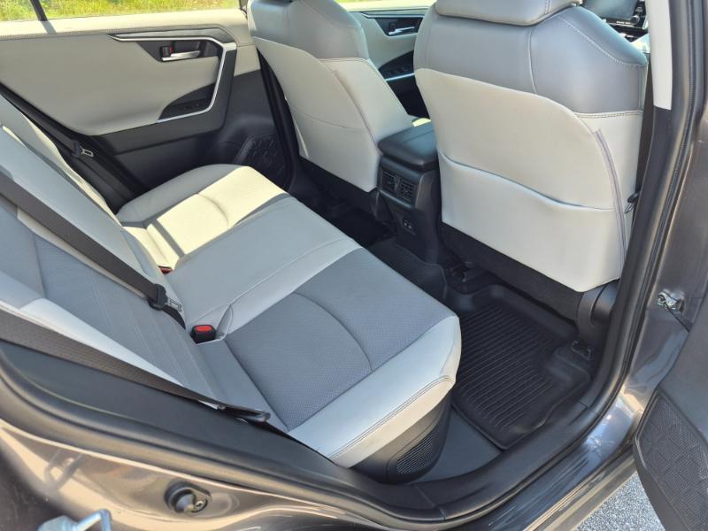 Toyota RAV4 Hybrid Limited 2020