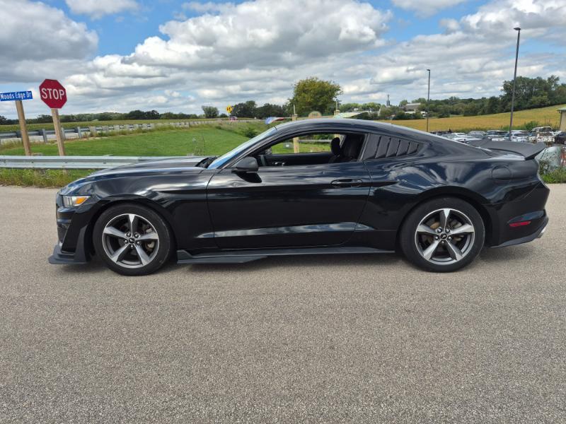 Ford Mustang V6 Coupe 2015