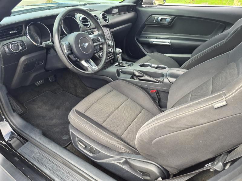 Ford Mustang V6 Coupe 2015