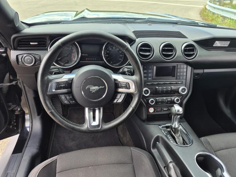 Ford Mustang V6 Coupe 2015