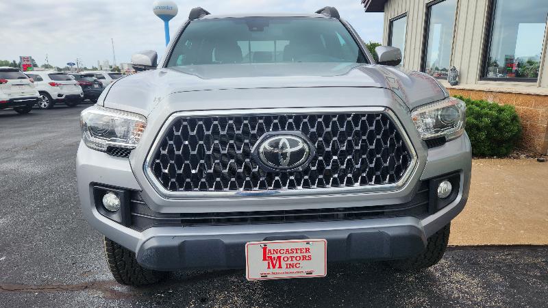 2019 Toyota Tacoma 4x4 Double Cab V6 photo 3
