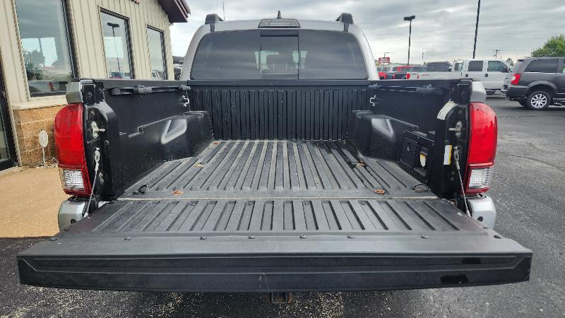 2019 Toyota Tacoma 4x4 Double Cab V6 photo 7
