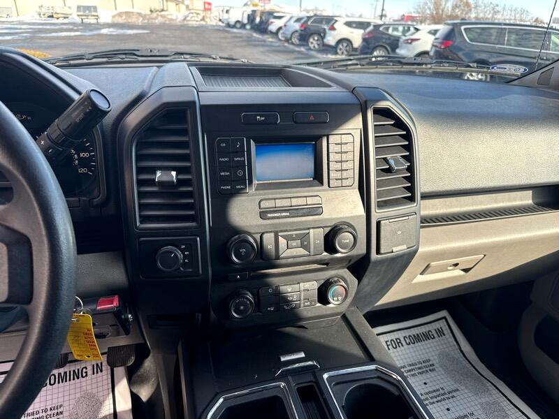 Ford F-150 XL SuperCab 4WD 2016