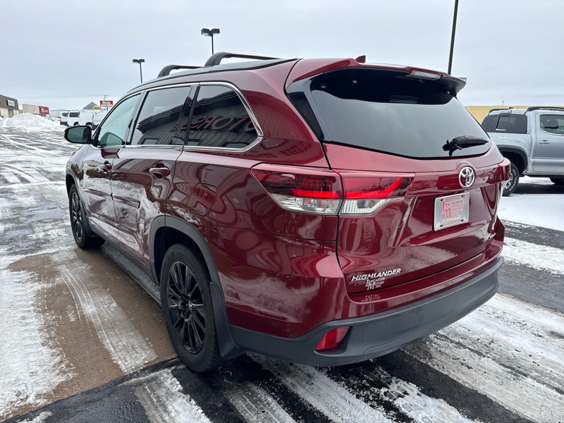 Toyota Highlander XLE AWD V6 2019
