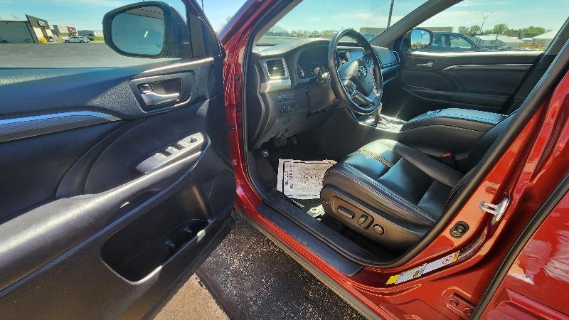 Toyota Highlander 4WD 4dr V6 Sport w/3rd Row (Natl) 2019