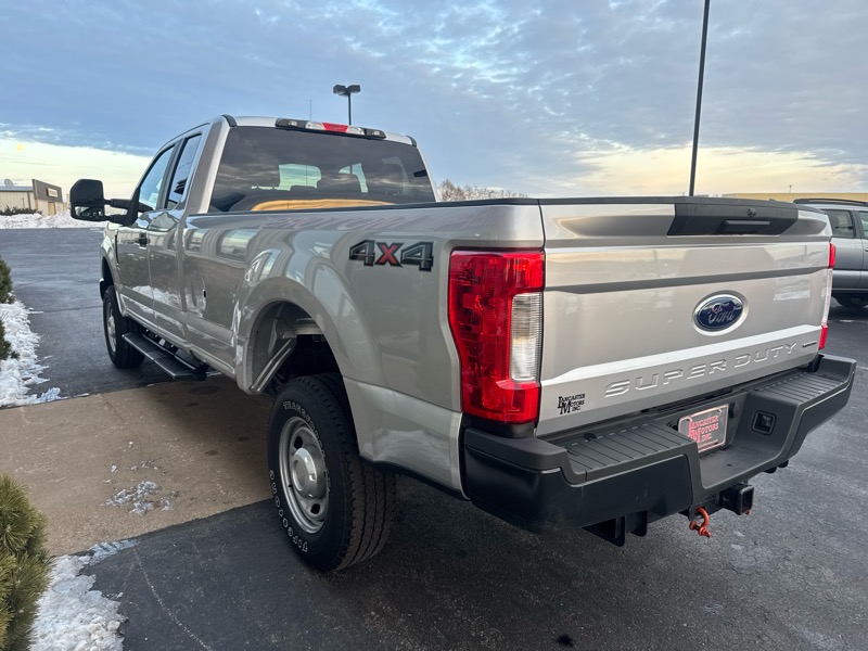 Ford F-250 SD XLT SuperCab Long Bed 4WD 2019