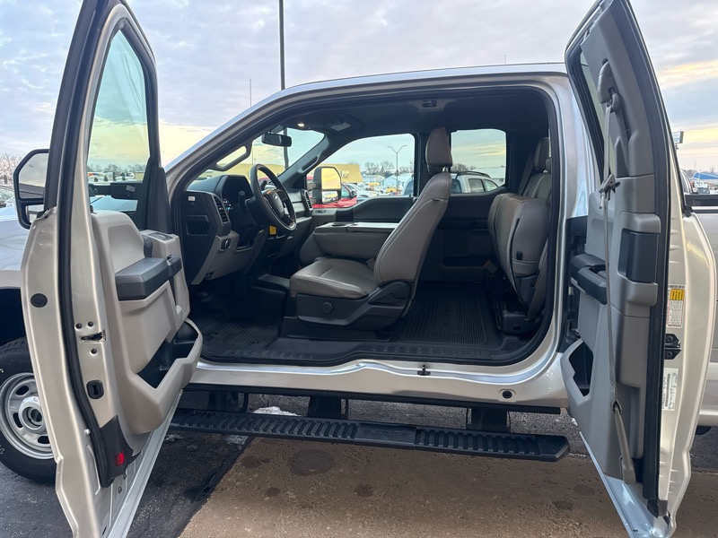 Ford F-250 SD XLT SuperCab Long Bed 4WD 2019