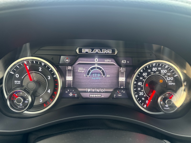 RAM 2500 Laramie Crew Cab SWB 4WD 2020