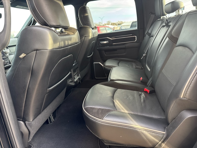 RAM 2500 Laramie Crew Cab SWB 4WD 2020