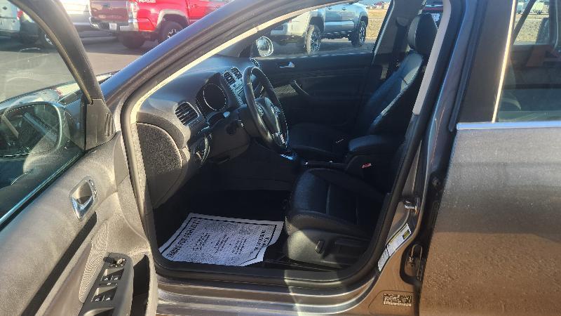 Volkswagen Jetta SportWagen 2.0L TDI 2012