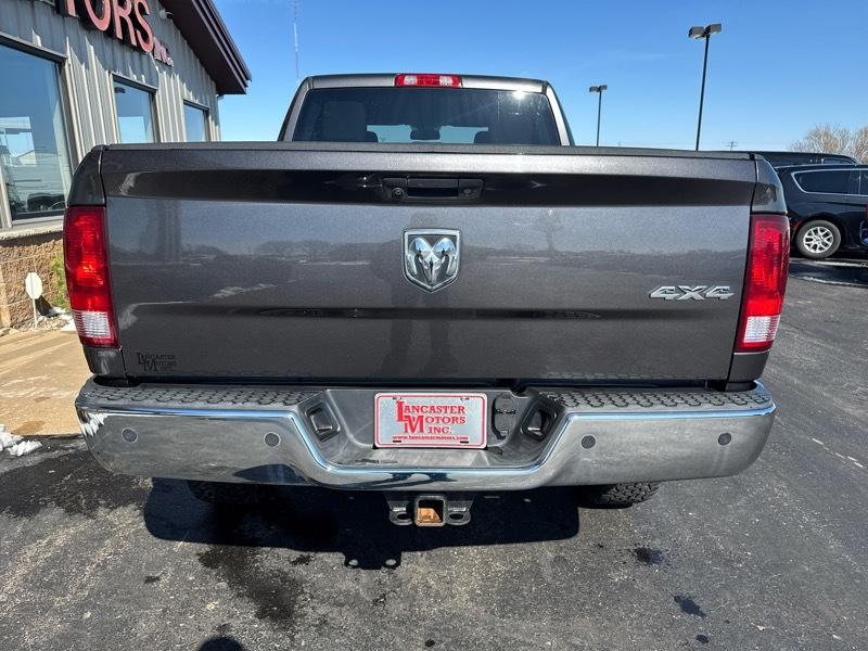 RAM 2500 Tradesman Crew Cab SWB 4WD 2016