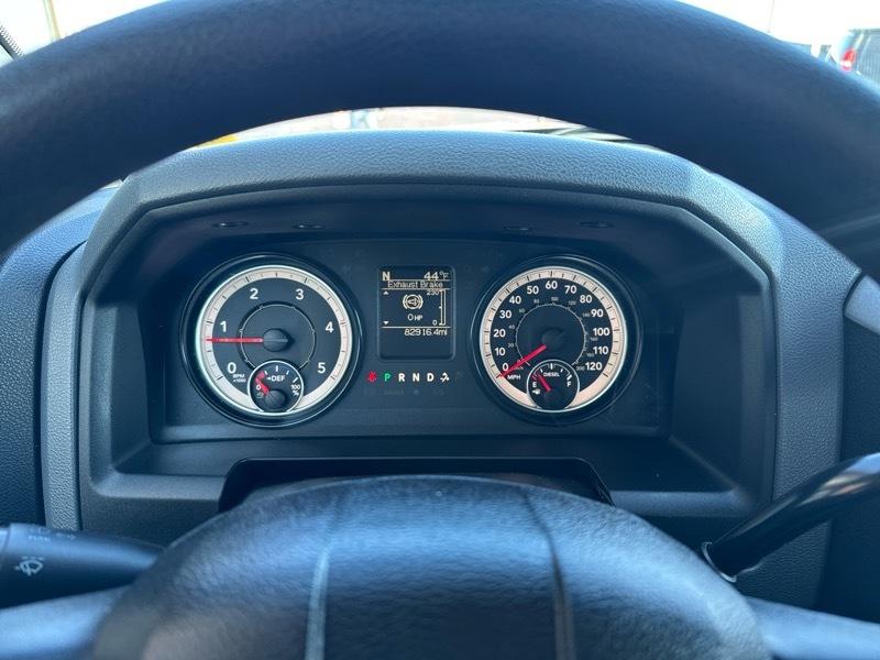 RAM 2500 Tradesman Crew Cab SWB 4WD 2016