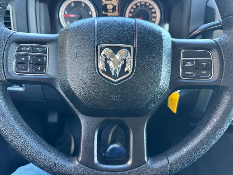 RAM 2500 Tradesman Crew Cab SWB 4WD 2016