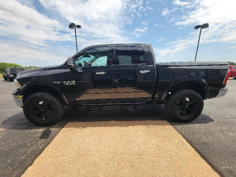 RAM 1500 Laramie Crew Cab SWB 4WD 2015