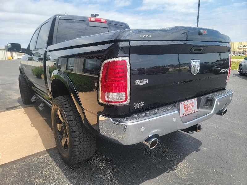 RAM 1500 Laramie Crew Cab SWB 4WD 2015