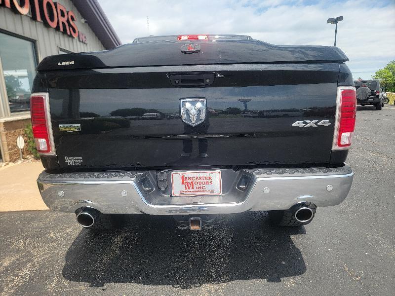 RAM 1500 Laramie Crew Cab SWB 4WD 2015