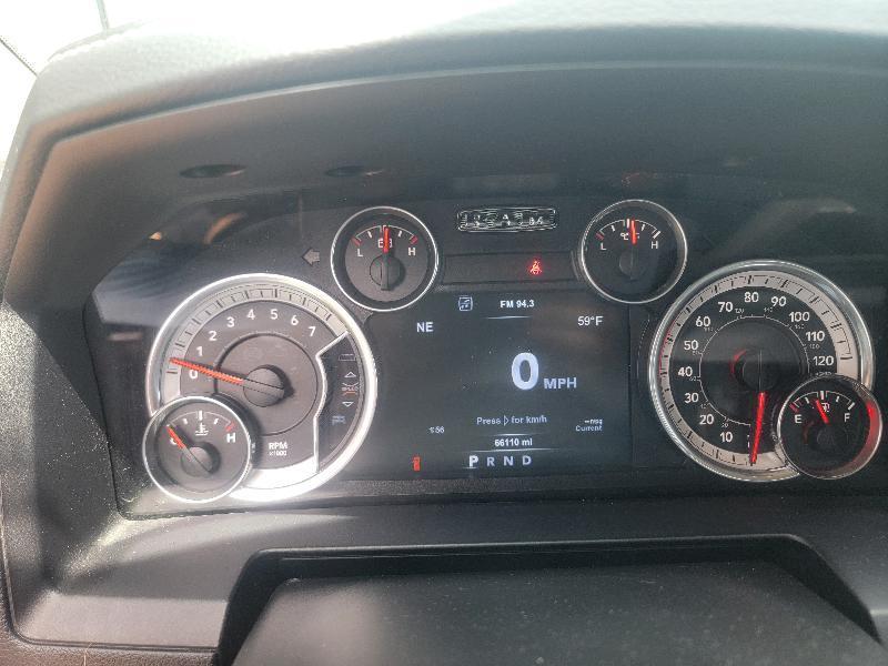 RAM 1500 Laramie Crew Cab SWB 4WD 2015