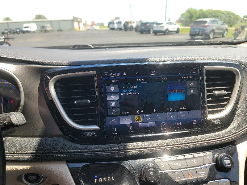 Chrysler Pacifica Touring-L 2021