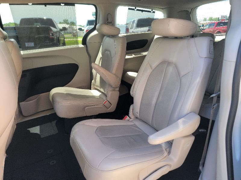 Chrysler Pacifica Touring-L 2021