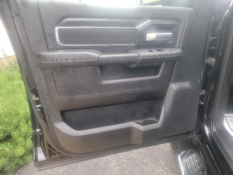 RAM 2500 Tradesman Crew Cab SWB 4WD 2025