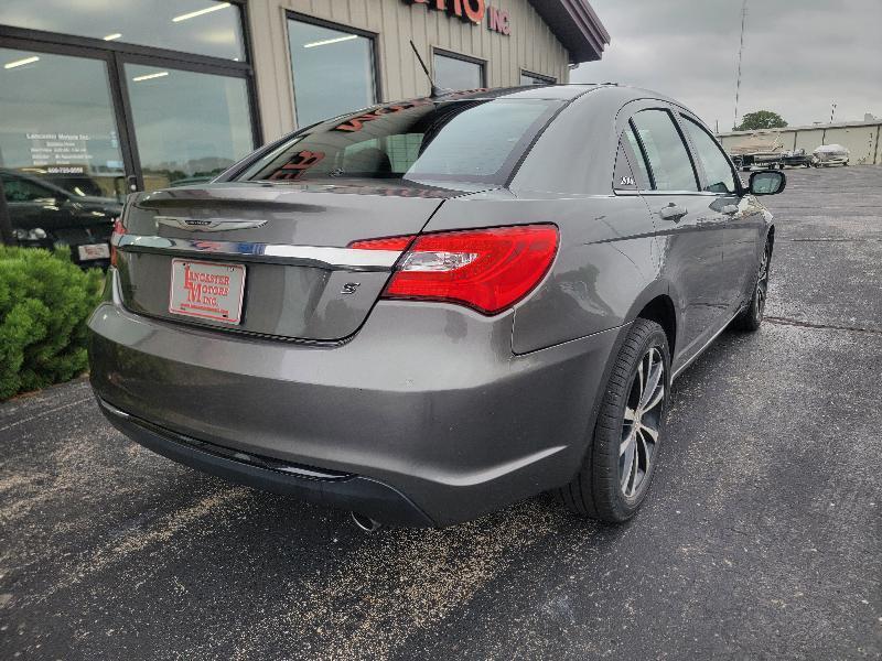 Chrysler 200 S 2011