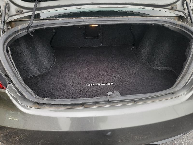 Chrysler 200 S 2011