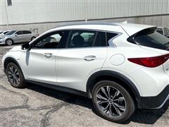 2018 Infiniti QX30  2018 Infiniti QX30