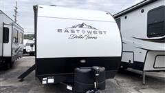 2022 East To West Della Terra 250BH  2022 East To West Della Terra 250BH