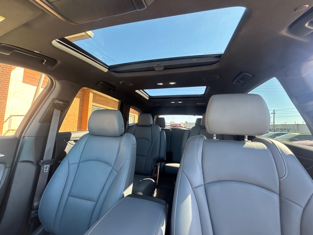 Buick Enclave AWD 4dr Essence 2024 Buick Enclave AWD 4dr Essence 2024