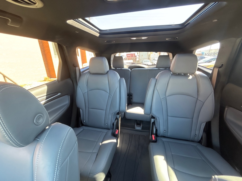 Buick Enclave AWD 4dr Essence 2024 Buick Enclave AWD 4dr Essence 2024