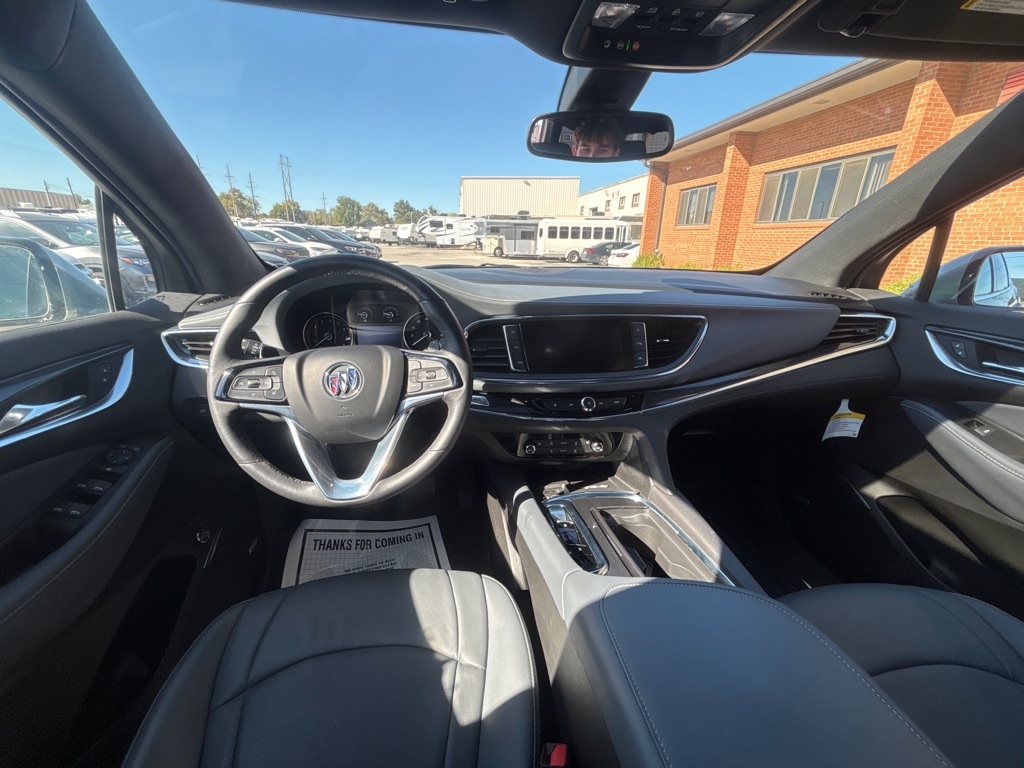 Buick Enclave AWD 4dr Essence 2024 Buick Enclave AWD 4dr Essence 2024