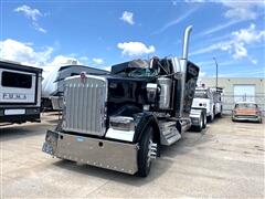2022 Kenworth W900  2022 Kenworth W900
