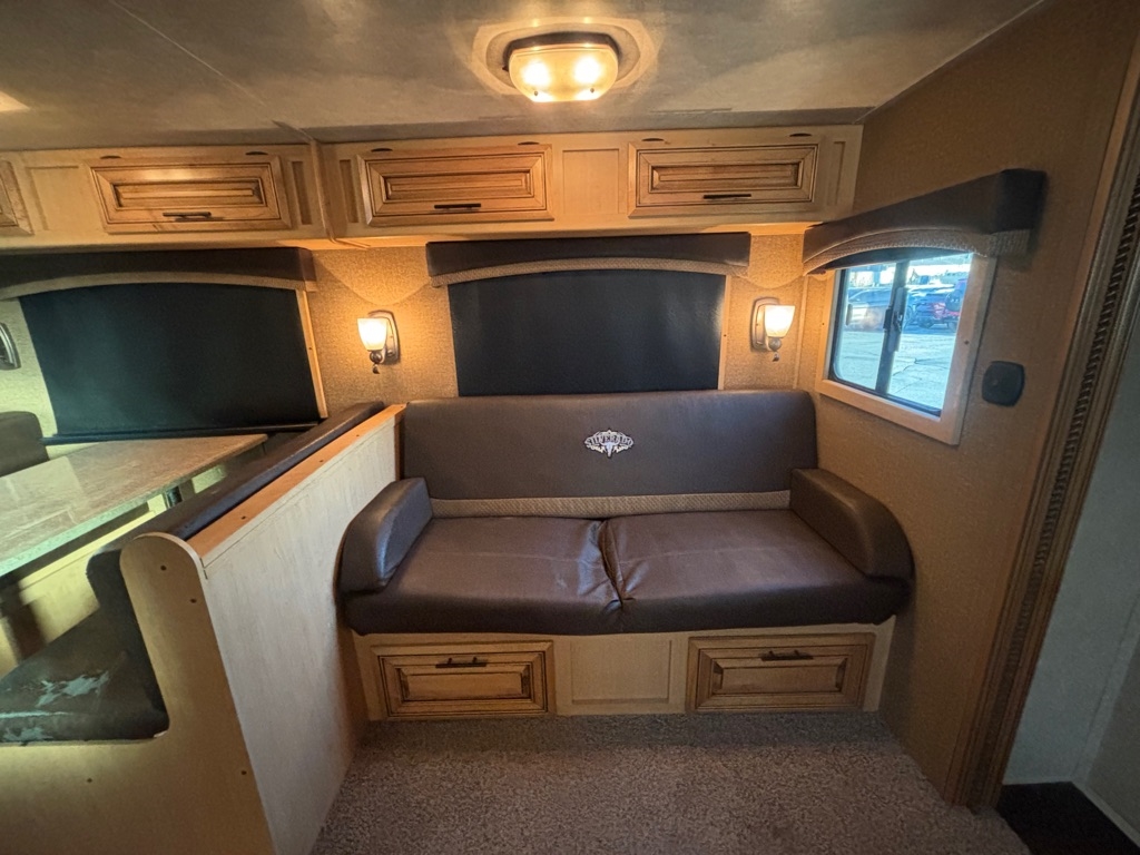 Bison Silverado  2017