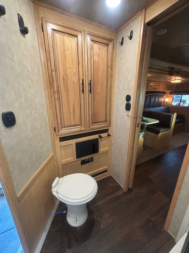 Bison Silverado  2017