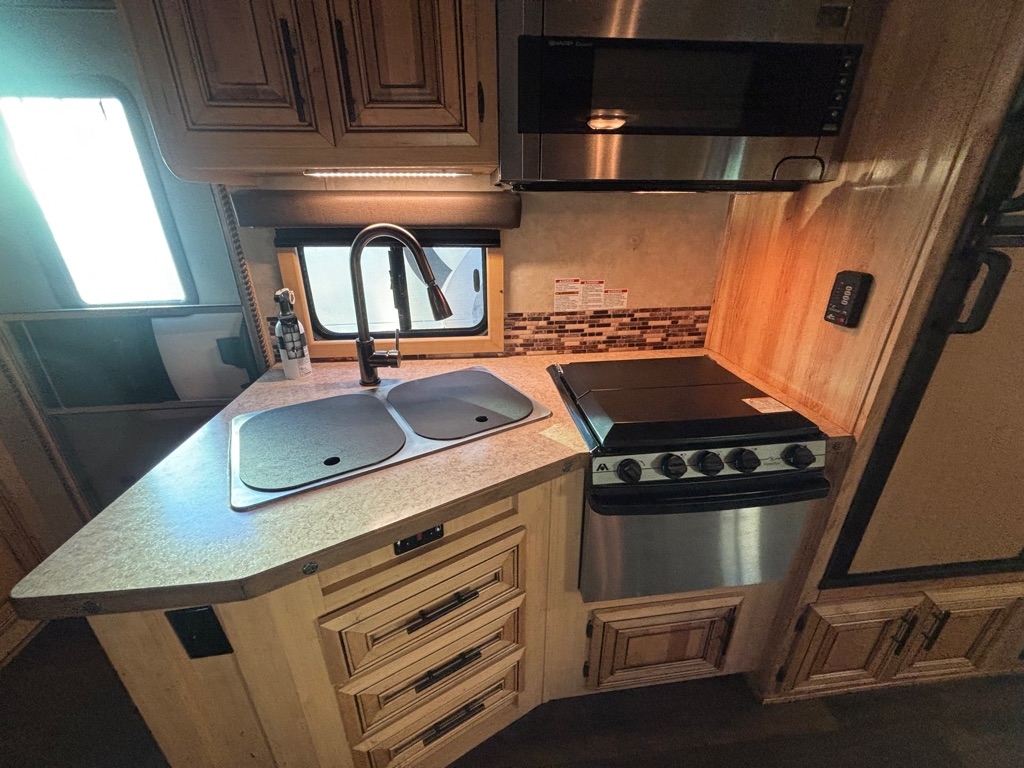 Bison Silverado  2017