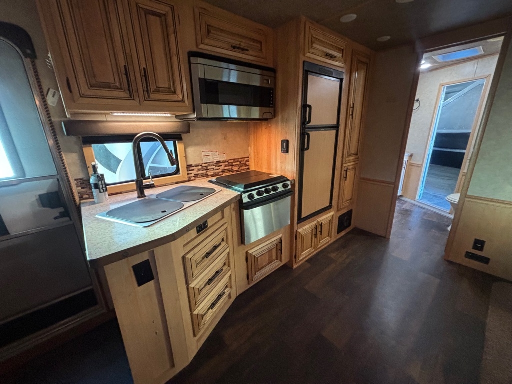 Bison Silverado  2017