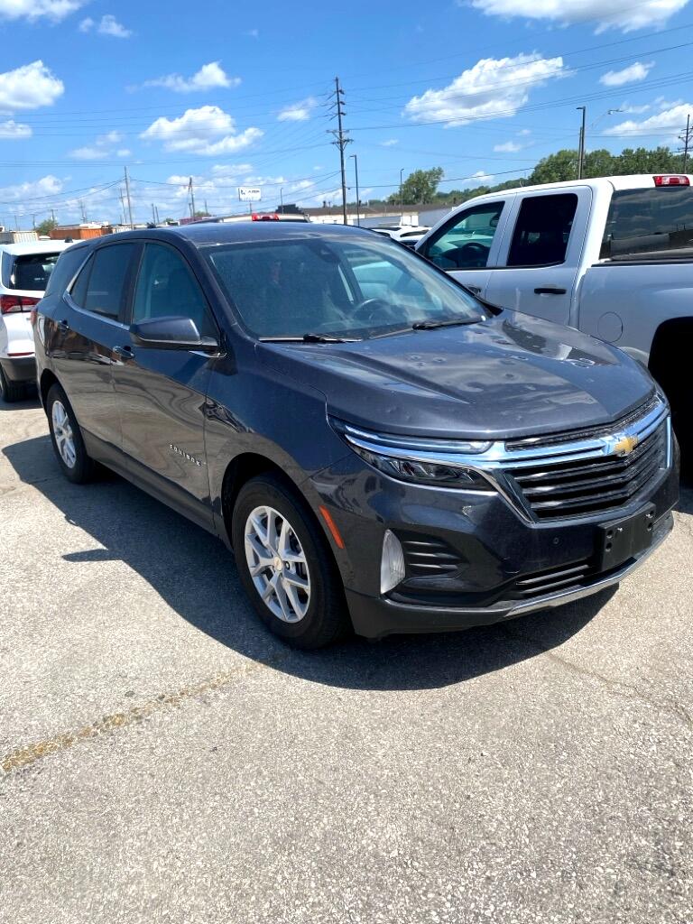 2022 Chevrolet Equinox LT photo 2