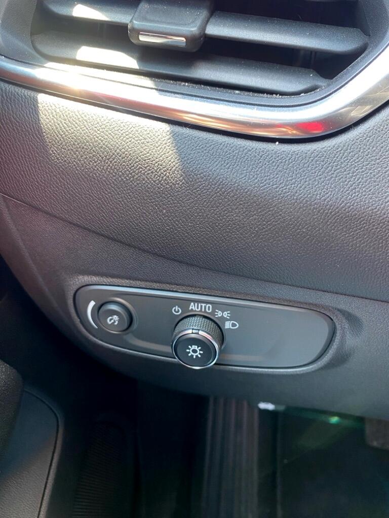 2022 Chevrolet Equinox LT photo 13