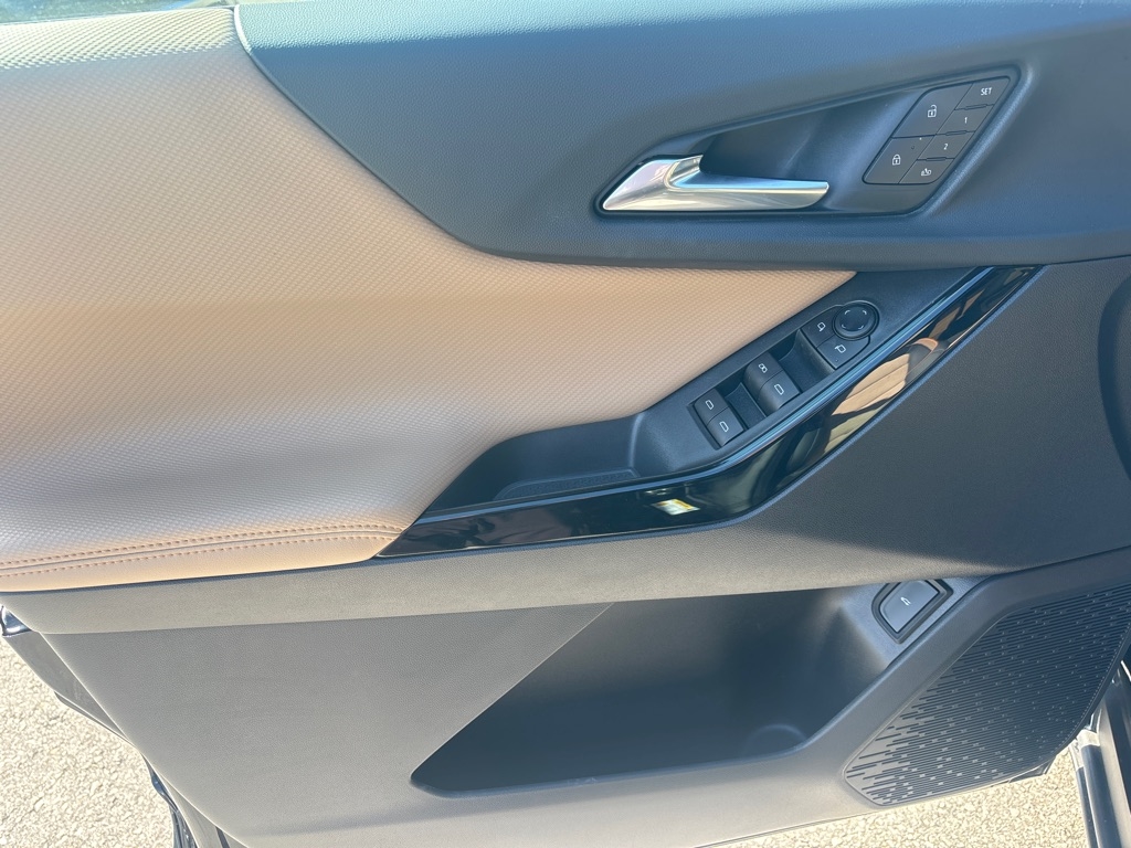 Chevrolet Equinox AWD 4dr ACTIV w/KDZ 2025 Chevrolet Equinox AWD 4dr ACTIV w/KDZ 2025