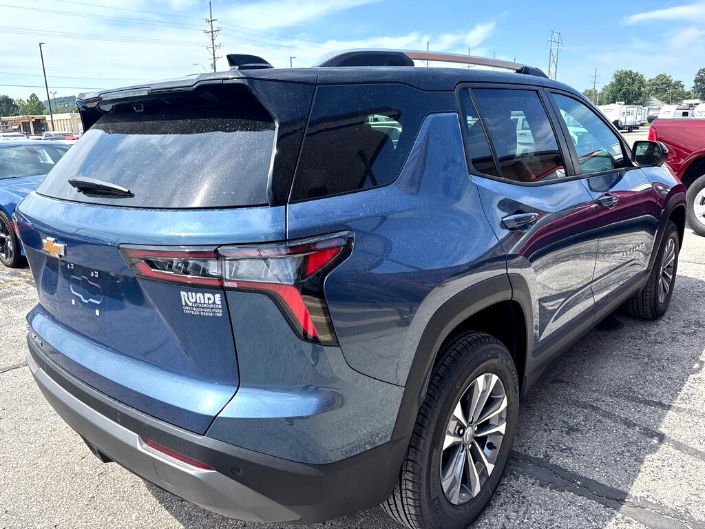 2025 Chevrolet Equinox photo 4