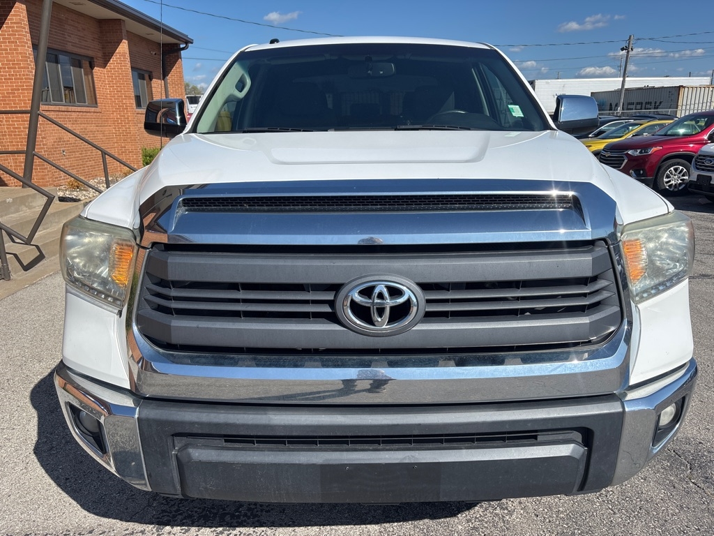 2014 Toyota Tundra CrewMax SR5 photo 3