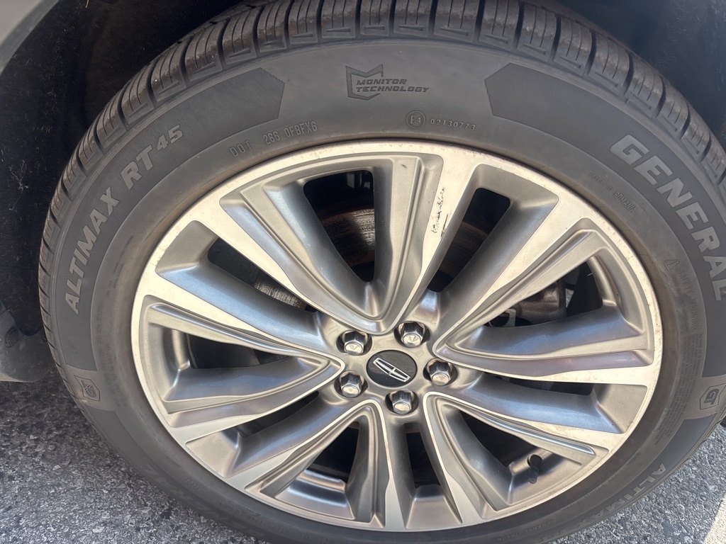 2017 Lincoln MKX Reserve Base photo 6