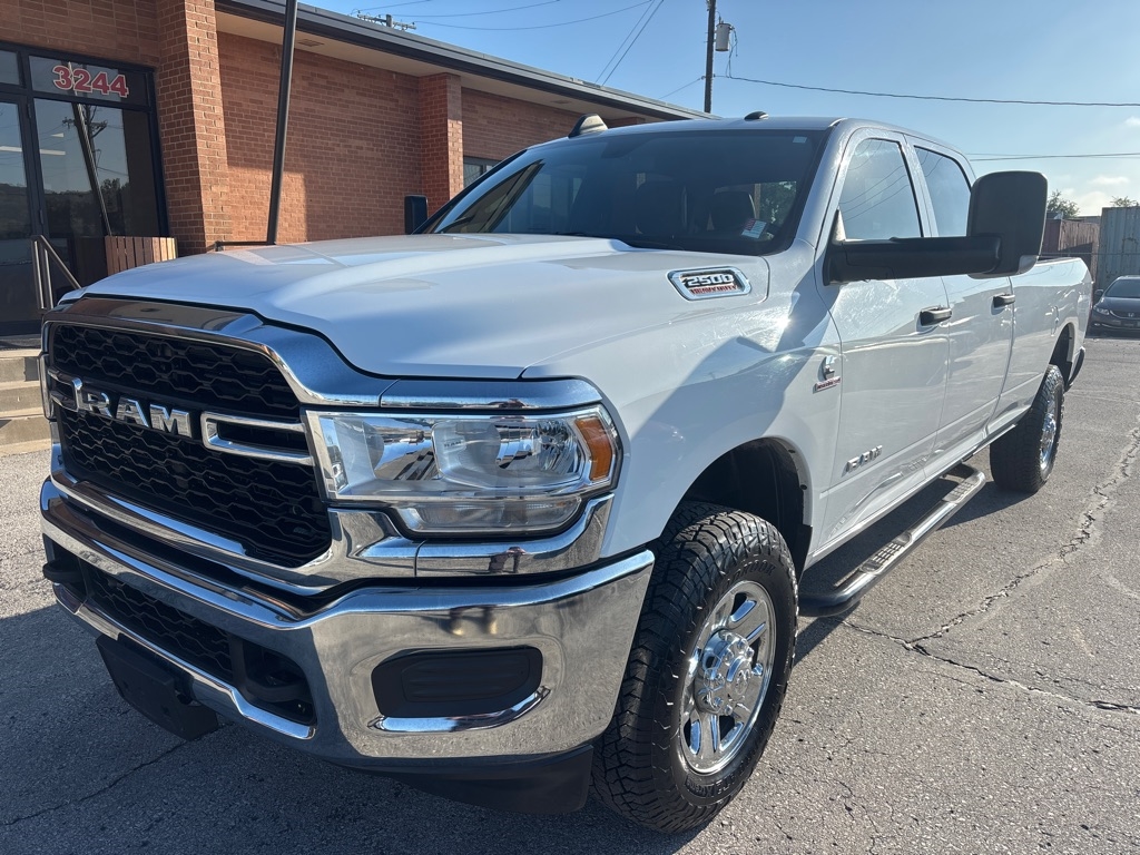2021 Ram 2500 Tradesman photo 2