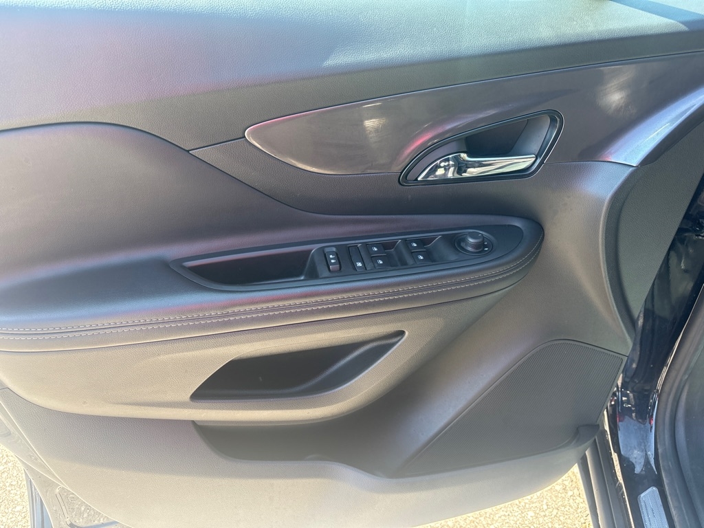 2021 Buick Encore Preferred photo 14