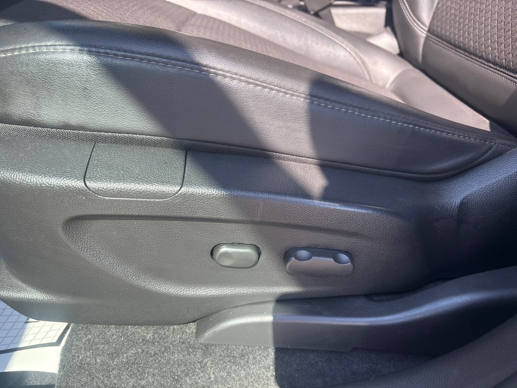 2021 Buick Encore Preferred photo 17