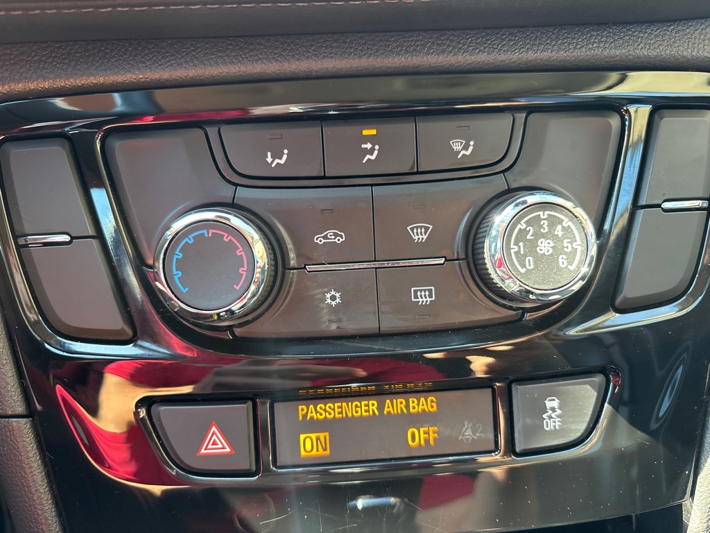 2021 Buick Encore Preferred photo 24