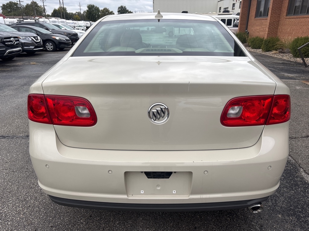 Buick Lucerne 4dr Sdn CXL 2011 Buick Lucerne 4dr Sdn CXL 2011