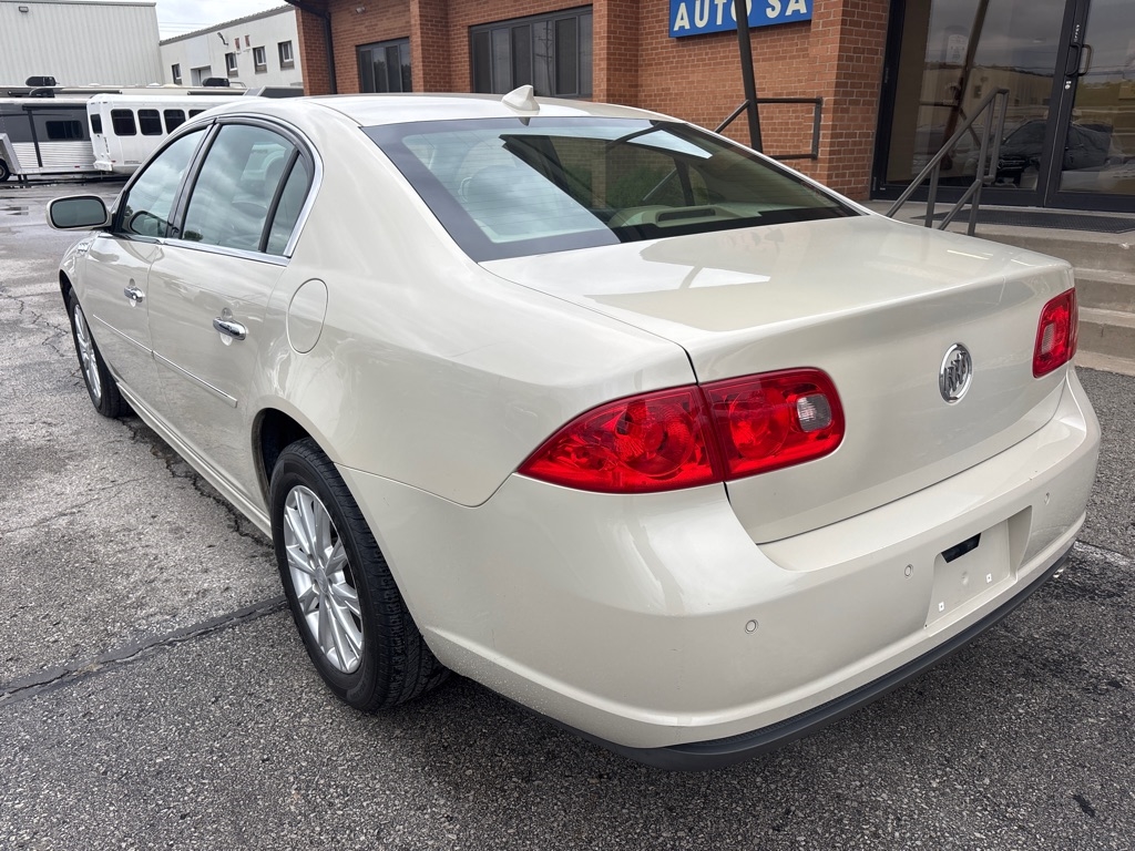 Buick Lucerne 4dr Sdn CXL 2011 Buick Lucerne 4dr Sdn CXL 2011