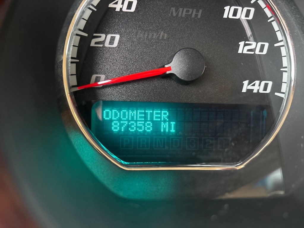 Buick Lucerne 4dr Sdn CXL 2011 Buick Lucerne 4dr Sdn CXL 2011